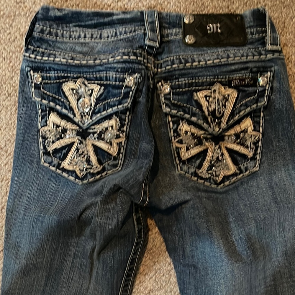 Miss me Size 25X33 skinny signature Rise jeans asking best offer